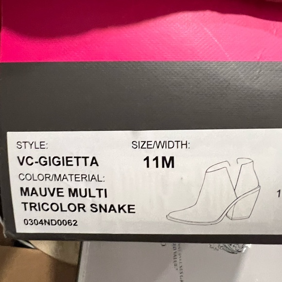 Vince Camuto snake booties - Picture 2 of 2